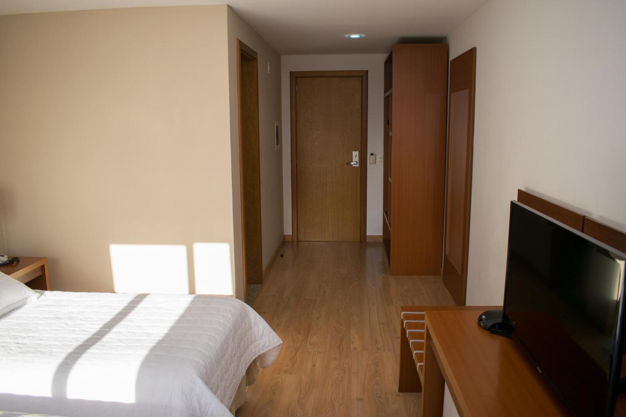 Jacques Georges Tower Hotell Pelotas Eksteriør bilde