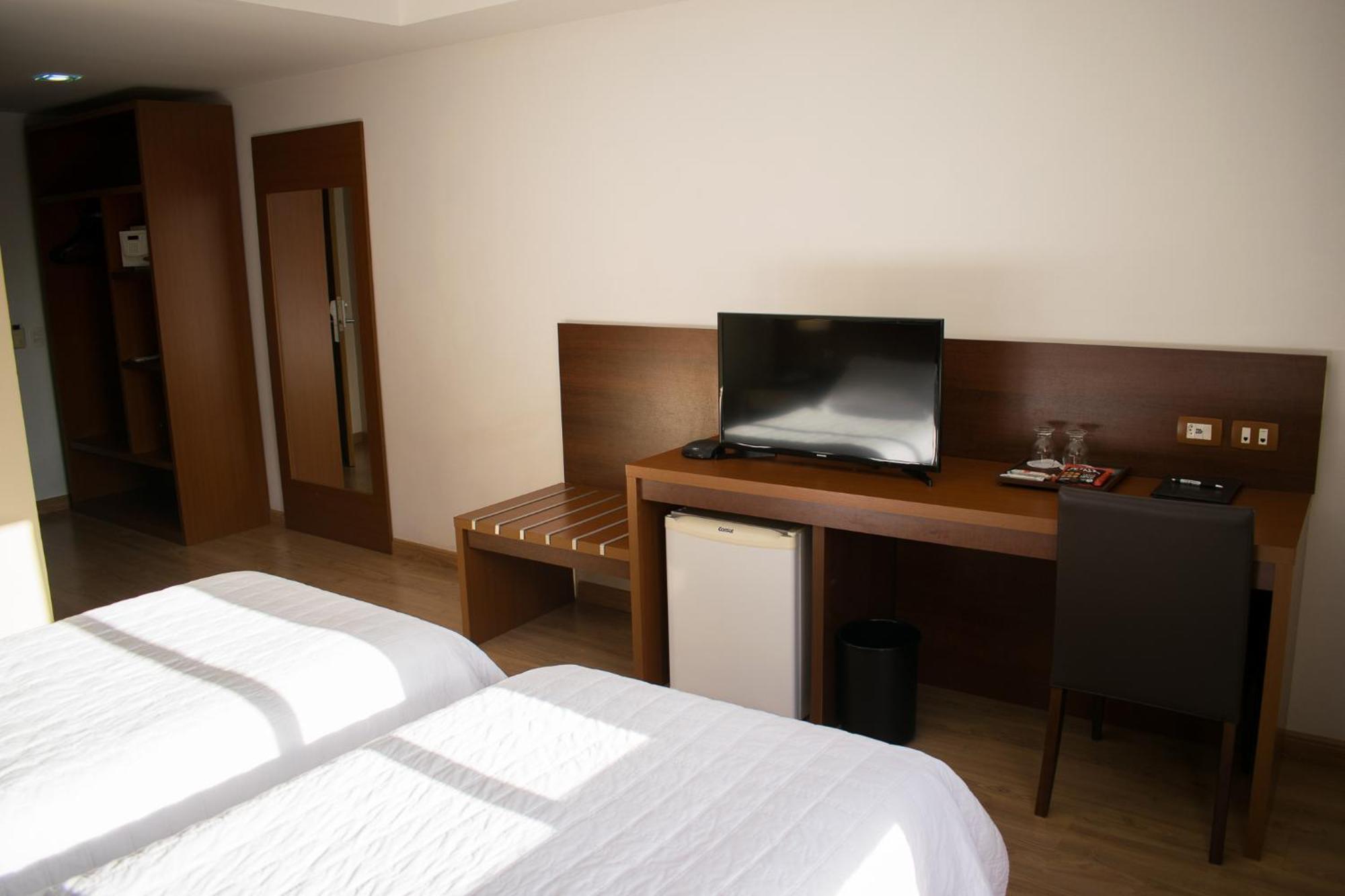 Jacques Georges Tower Hotell Pelotas Eksteriør bilde