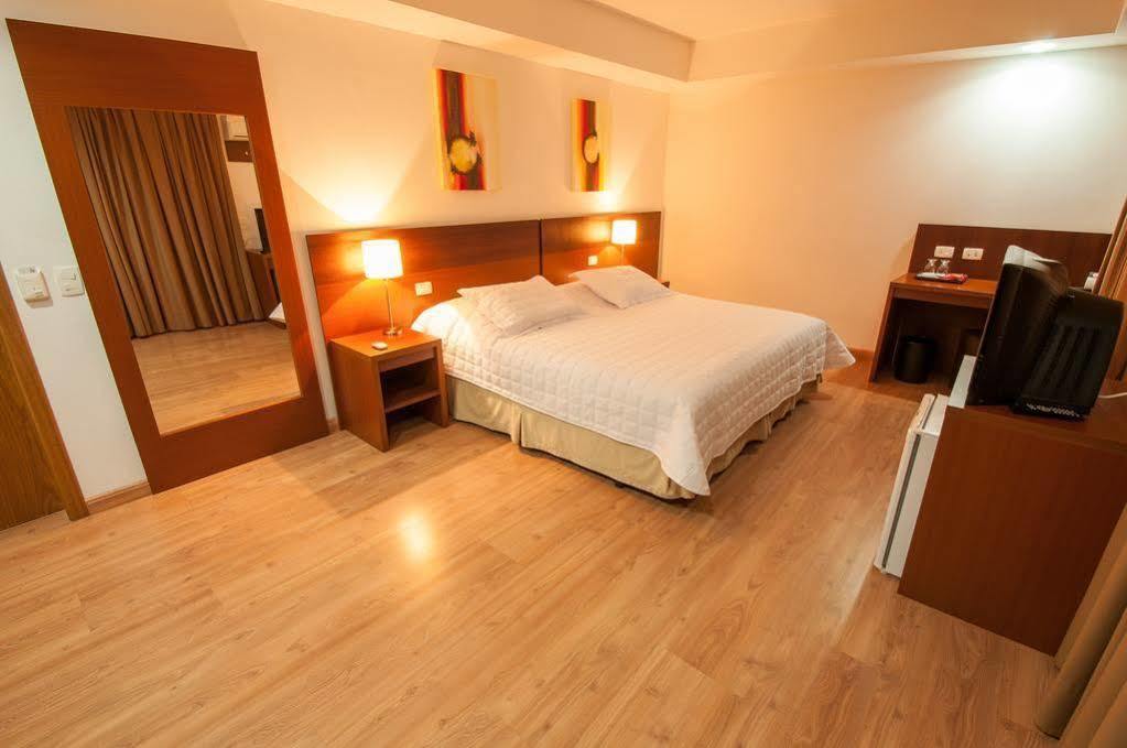 Jacques Georges Tower Hotell Pelotas Eksteriør bilde