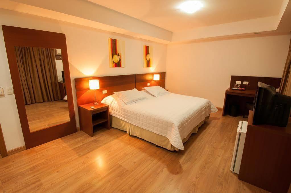 Jacques Georges Tower Hotell Pelotas Eksteriør bilde